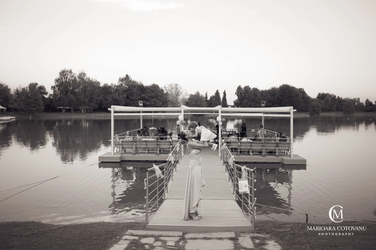 Fotograf botez profesional - moment familial emoționant